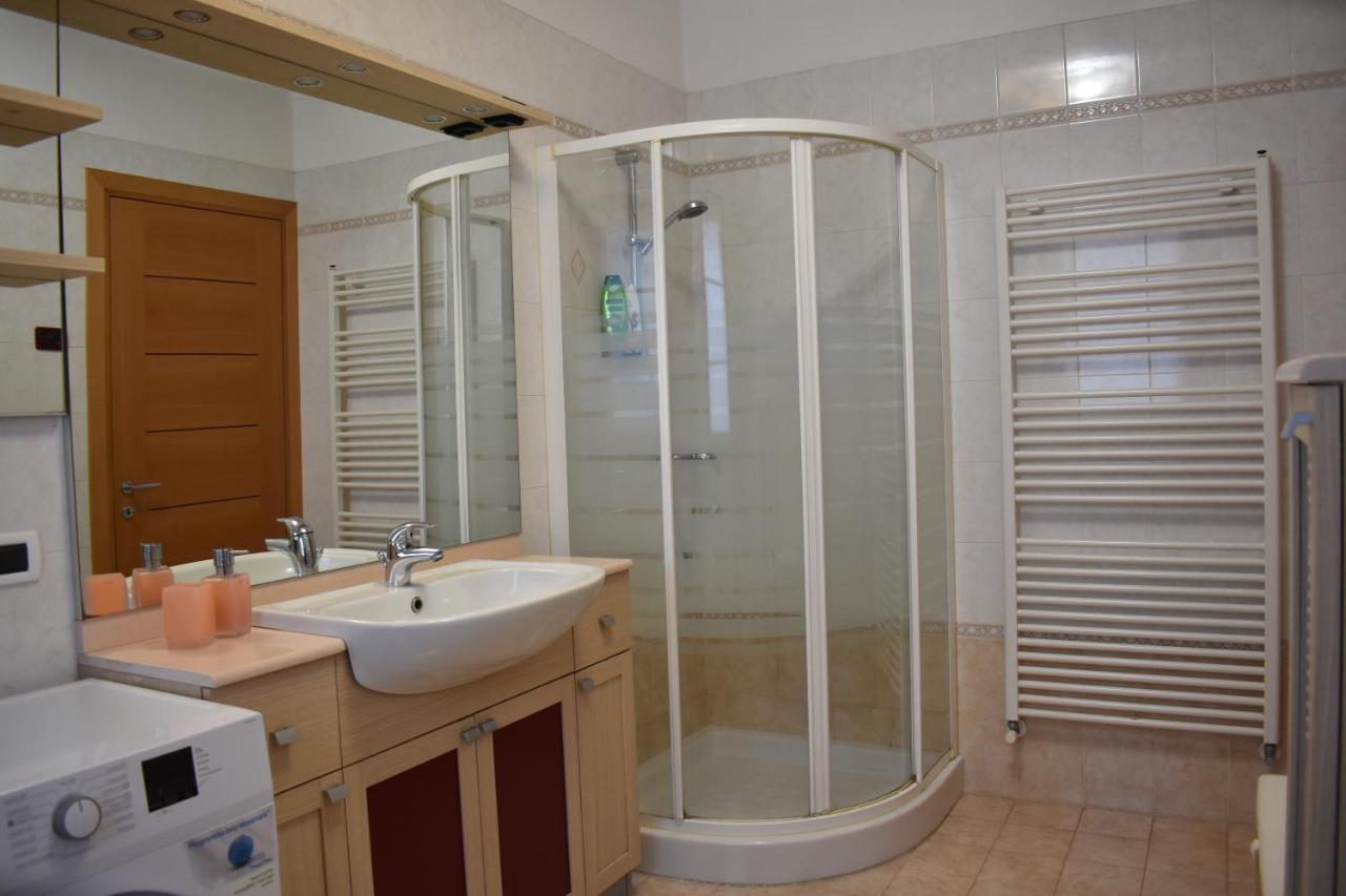 Elegant Apartment And Free Car Parking - Quite Area Favaro Veneto Extérieur photo